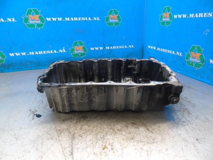 Used Sump Volkswagen Golf VI (5K1) 2.0 TDI 16V Price € 52,50 Margin scheme offered by Maresia Auto Recycling B.V.