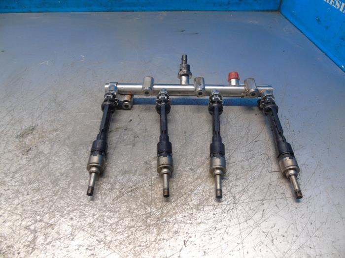 Gebrauchte Einspritzdüse (Einspritzer) Dacia Dokker (0S) 1.3 TCE 100 Preis € 157,50 Margenregelung angeboten von Maresia Auto Recycling B.V.