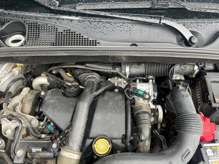 Używane Silnik Dacia Lodgy (JS/SD0J) 1.5 dCi FAP Cena € 1.207,50 Procedura marży oferowane przez Maresia Auto Recycling B.V.