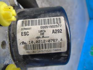 ABS-pump från en Opel Combo 1.4 16V ecoFlex 2013