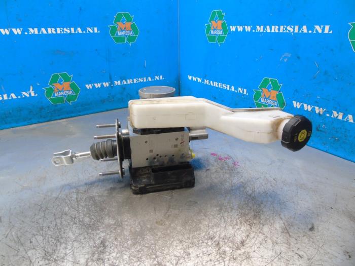 Begagnade ABS-pump Hyundai Tucson (NX) 1.6 T-GDI HEV Pris € 446,25 Marginaltabell erbjuds av Maresia Auto Recycling B.V.
