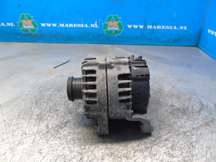 Usagé Dynamo BMW 1 serie (F20) 116d 2.0 16V Prix € 78,75 Règlement à la marge proposé par Maresia Auto Recycling B.V.