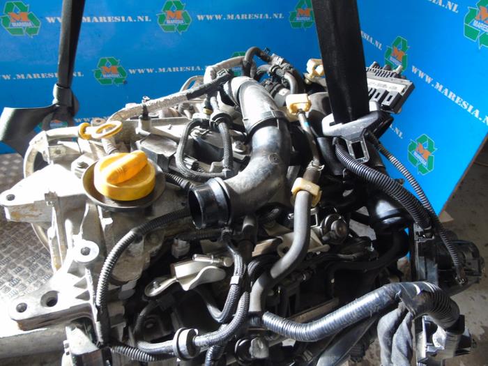 Engine from a Nissan Micra (K14) 0.9 IG-T 12V 2018