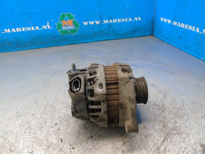 Begagnade Dynamo Hyundai i20 (GBB) 1.2i 16V Pris € 26,25 Marginaltabell erbjuds av Maresia Auto Recycling B.V.