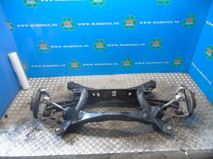 Usados Subchasis Lexus GS (..S19) 450h 3.5 V6 24V Precio € 420,00 Norma de margen ofrecido por Maresia Auto Recycling B.V.
