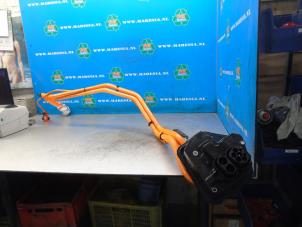 Begagnade Laddningsport, elbil Tesla Model Y (5YJY) RWD Pris € 194,25 Marginaltabell erbjuds av Maresia Auto Recycling B.V.