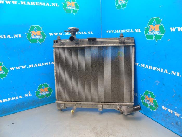 Usagé Radiateur Toyota Verso S 1.33 16V Dual VVT-I Prix € 42,00 Règlement à la marge proposé par Maresia Auto Recycling B.V.