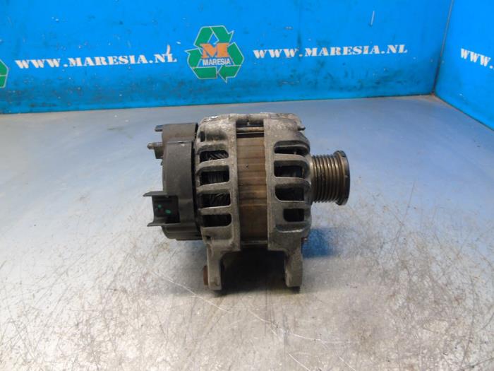 Usagé Dynamo Renault Clio IV (5R) 0.9 Energy TCE 90 12V Prix € 42,00 Règlement à la marge proposé par Maresia Auto Recycling B.V.