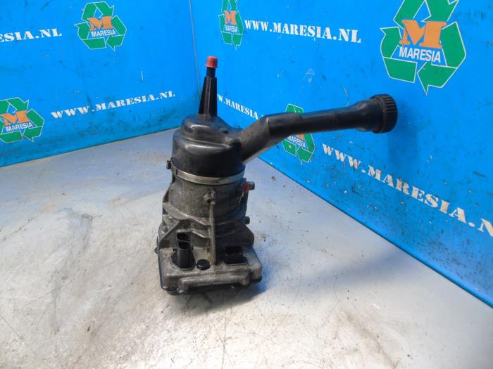 Usagé Pompe de direction Peugeot RCZ (4J) 1.6 16V THP R Prix € 105,00 Règlement à la marge proposé par Maresia Auto Recycling B.V.