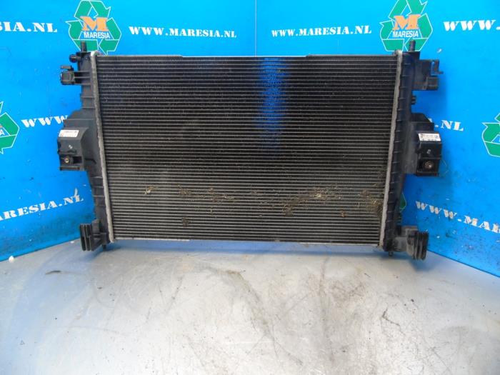 Used Radiator Peugeot RCZ (4J) 1.6 16V THP R Price € 73,50 Margin scheme offered by Maresia Auto Recycling B.V.