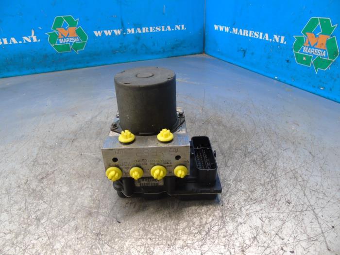 Begagnade ABS-pump Audi A4 (B8) 1.8 TFSI 16V Pris € 157,50 Marginaltabell erbjuds av Maresia Auto Recycling B.V.