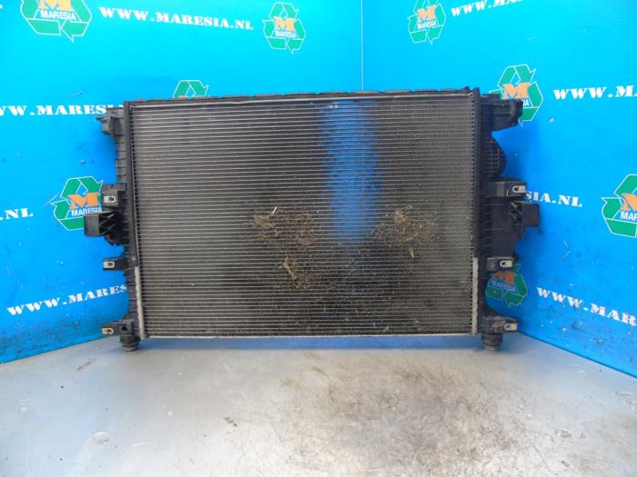 Usagé Radiateur Ford Mondeo V Wagon 2.0 Hybrid 16V Prix € 78,75 Règlement à la marge proposé par Maresia Auto Recycling B.V.