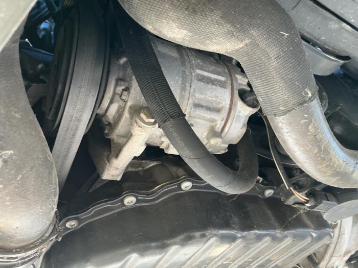 Gebrauchte Klimapumpe Volkswagen Tiguan (5N1/2) 2.0 TSI 16V 4Motion Preis € 105,00 Margenregelung angeboten von Maresia Auto Recycling B.V.