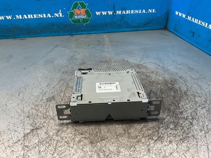 Usagé Module navigation Renault Captur I (2R) 1.2 TCE 16V EDC Prix € 168,00 Règlement à la marge proposé par Maresia Auto Recycling B.V.