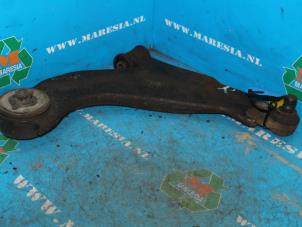 Used Front lower wishbone, right Ford Mondeo III Wagon 2.5 V6 24V Price € 31,50 Margin scheme offered by Maresia Auto Recycling B.V.