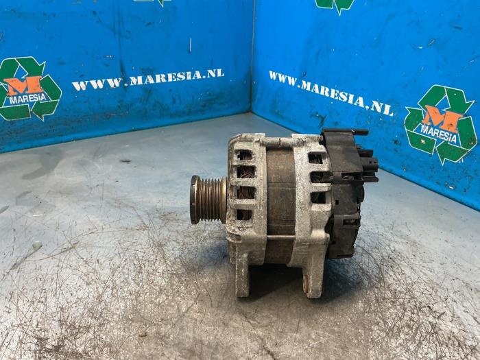 Begagnade Dynamo Nissan Micra (K14) 1.0 IG-T 92 Pris € 78,75 Marginaltabell erbjuds av Maresia Auto Recycling B.V.