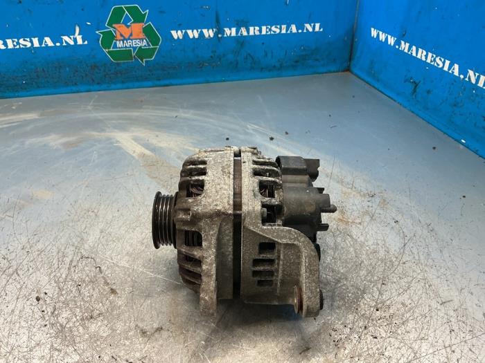 Used Dynamo Nissan Note (E11) 1.4 16V Price € 36,75 Margin scheme offered by Maresia Auto Recycling B.V.
