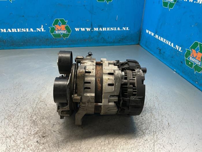 Begagnade Dynamo Hyundai i30 Wagon (PDEF) 1.5 T-GDI 16V Hybrid 48V Pris € 315,00 Marginaltabell erbjuds av Maresia Auto Recycling B.V.