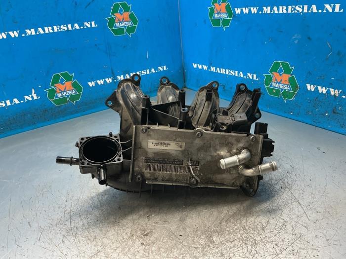 Begagnade Insugsrör Volkswagen Golf VI Cabrio (1K) 1.2 TSI Pris € 78,75 Marginaltabell erbjuds av Maresia Auto Recycling B.V.