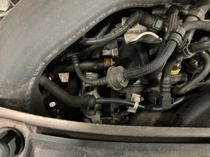 Used Dynamo Dacia Sandero II 0.9 TCE 12V Price € 63,00 Margin scheme offered by Maresia Auto Recycling B.V.