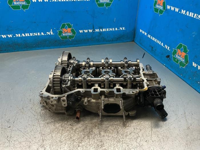 Begagnade Topplock Opel Corsa F (UB/UH/UP) 1.2 12V 75 Pris € 472,50 Marginaltabell erbjuds av Maresia Auto Recycling B.V.
