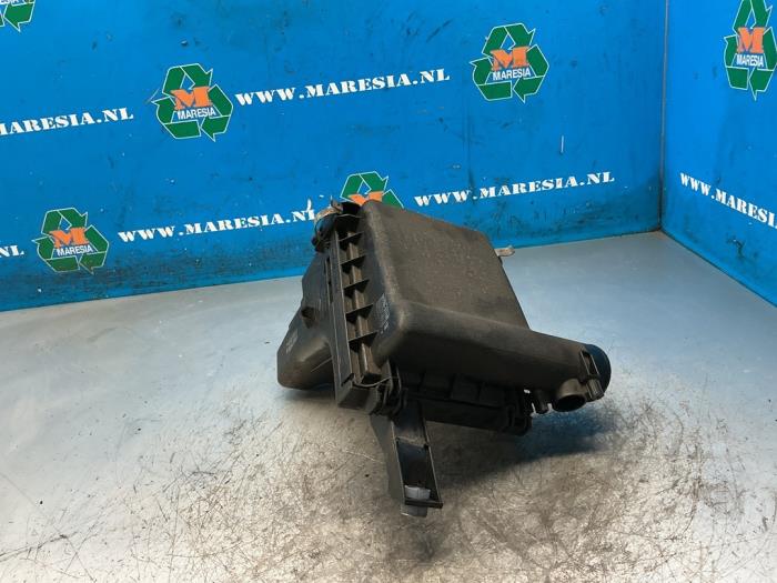 Gebrauchte Luftfiltergehäuse Toyota Auris (E15) 1.8 16V HSD Full Hybrid Preis € 52,50 Margenregelung angeboten von Maresia Auto Recycling B.V.