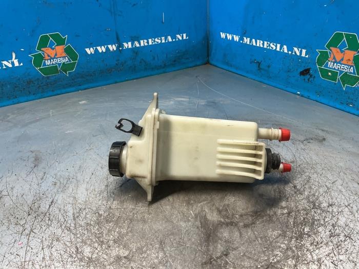 Gebrauchte Lenkkraftverstärker Ölbehälter Fiat Ducato (250) 2.3 D 130 Multijet Preis € 36,75 Margenregelung angeboten von Maresia Auto Recycling B.V.