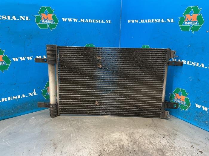 Usagé Radiateur clim Peugeot Partner (EA//EF/EN/EU) 1.5 BlueHDi 75 Prix € 73,50 Règlement à la marge proposé par Maresia Auto Recycling B.V.
