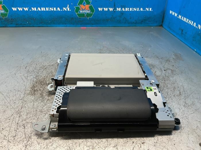 Used Interior display Lexus LS (F4) 600h 5.0 32V VVT-i Price € 210,00 Margin scheme offered by Maresia Auto Recycling B.V.