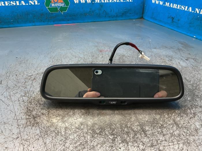 Usados Retrovisor interior Lexus LS (F4) 600h 5.0 32V VVT-i Precio € 78,75 Norma de margen ofrecido por Maresia Auto Recycling B.V.