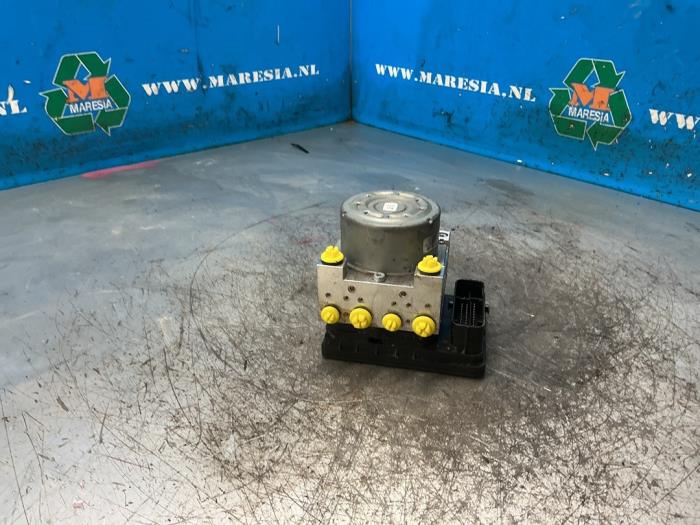 Used ABS pump Opel Corsa F (UB/UH/UP) 1.2 12V 75 Price € 194,25 Margin scheme offered by Maresia Auto Recycling B.V.