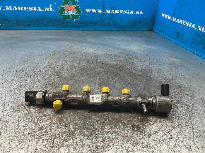 Usagé Distributeur de carburant Volkswagen Caddy IV 2.0 TDI 75 Prix € 94,50 Règlement à la marge proposé par Maresia Auto Recycling B.V.
