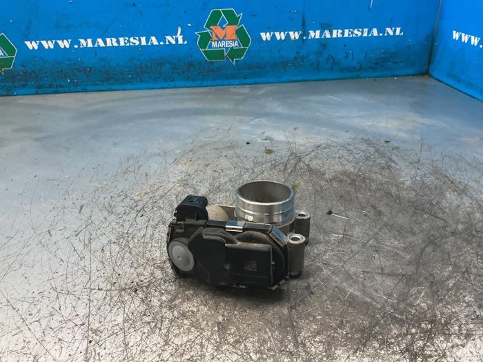 Usagé Boitier papillon Opel Astra K 1.4 Turbo 16V Prix € 73,50 Règlement à la marge proposé par Maresia Auto Recycling B.V.