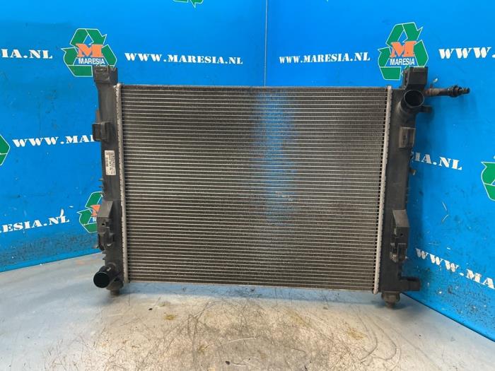 Usagé Radiateur Dacia Logan MCV II/III/Sandero Wagon 0.9 TCE 12V LPG Prix € 47,25 Règlement à la marge proposé par Maresia Auto Recycling B.V.