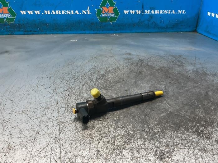 Usagé Injecteurs Fiat Doblo Cargo (263) 1.6 D Multijet Prix € 78,75 Règlement à la marge proposé par Maresia Auto Recycling B.V.