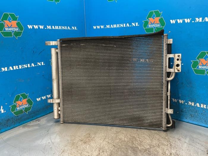 Usagé Radiateur clim Hyundai Santa Fe II (CM) 2.2 CRDi 16V 4x2 Prix € 68,25 Règlement à la marge proposé par Maresia Auto Recycling B.V.