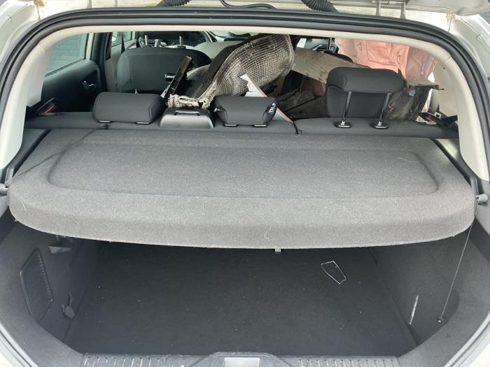 Gebrauchte Hutablage Ford Fiesta 7 Preis € 105,00 Margenregelung angeboten von Maresia Auto Recycling B.V.