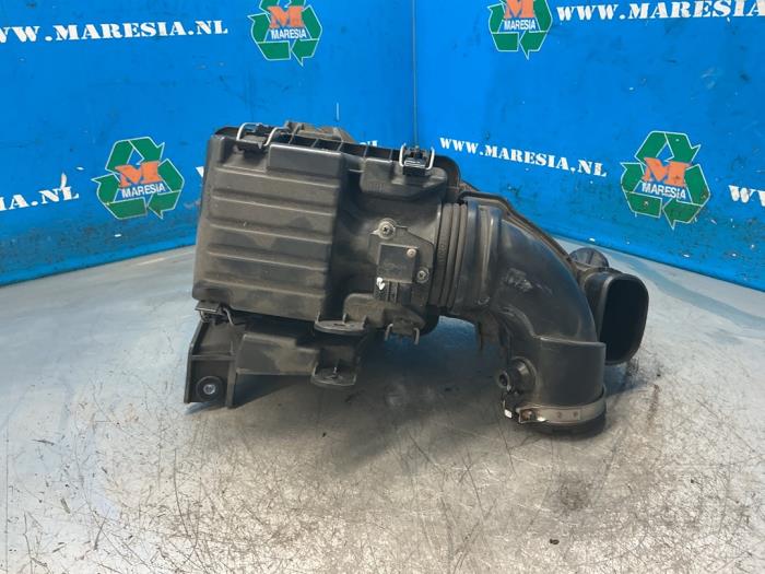 Begagnade Luftfilterhus Honda Jazz (GK/GP) 1.3 -i-VTEC 16V Pris € 73,50 Marginaltabell erbjuds av Maresia Auto Recycling B.V.