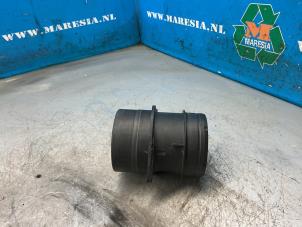 Luftmassenmesser van een Volkswagen Beetle (16AB) 2.0 TDI 16V 2015