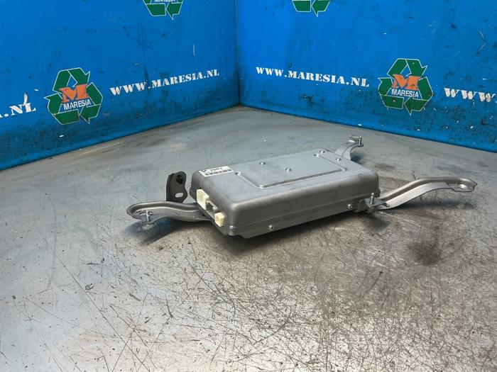 Used Power steering computer Lexus RX (L1) 450h V6 24V VVT-i 4x4 Price € 231,00 Margin scheme offered by Maresia Auto Recycling B.V.
