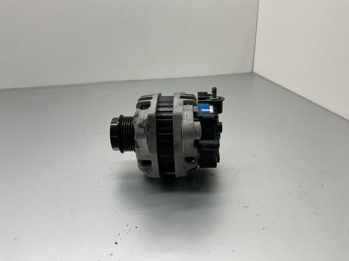 Gebrauchte Dynamo Hyundai i20 1.2i 16V Preis € 52,50 Margenregelung angeboten von Maresia Auto Recycling B.V.