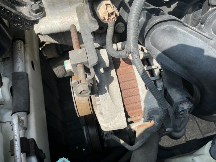 Gebrauchte Dynamo Kia Rio III (UB) 1.2 CVVT 16V Preis € 52,50 Margenregelung angeboten von Maresia Auto Recycling B.V.