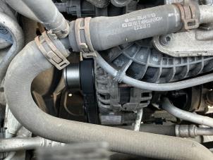 Dynamo from a Seat Ibiza ST (6J8) 1.0 EcoTSI 12V 2016