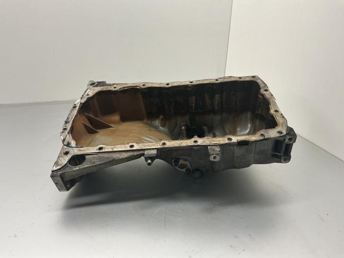 Used Sump Seat Exeo ST (3R5) 1.8 T 20V Price € 52,50 Margin scheme offered by Maresia Auto Recycling B.V.
