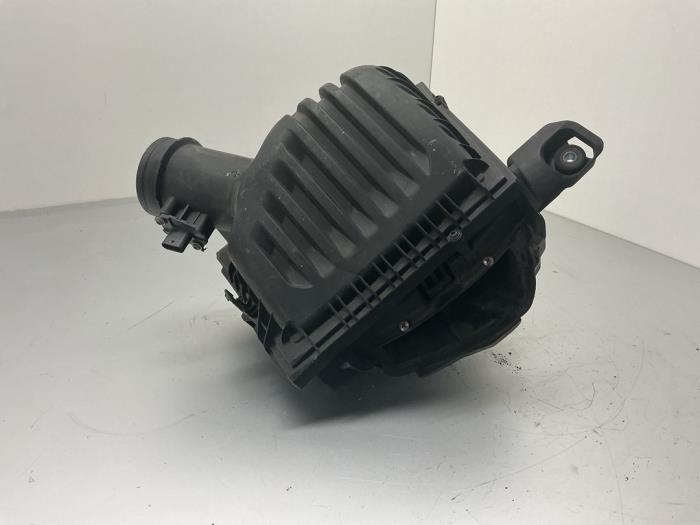 Begagnade Luftfilterhus Mini Mini (F56) 1.5 12V One D Pris € 52,50 Marginaltabell erbjuds av Maresia Auto Recycling B.V.