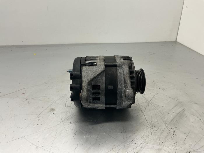 Used Dynamo Chevrolet Spark (M300) 1.0 16V Price € 42,00 Margin scheme offered by Maresia Auto Recycling B.V.