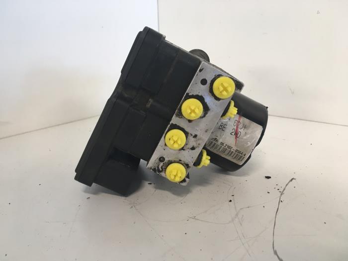 Used ABS pump Suzuki Swift (ZA/ZC/ZD1/2/3/9) 1.5 VVT 16V Price € 210,00 Margin scheme offered by Maresia Auto Recycling B.V.