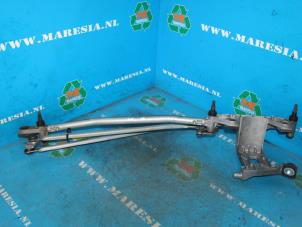 Used Wiper mechanism Ford Focus C-Max 2.0 16V Price € 57,75 Margin scheme offered by Maresia Auto Recycling B.V.