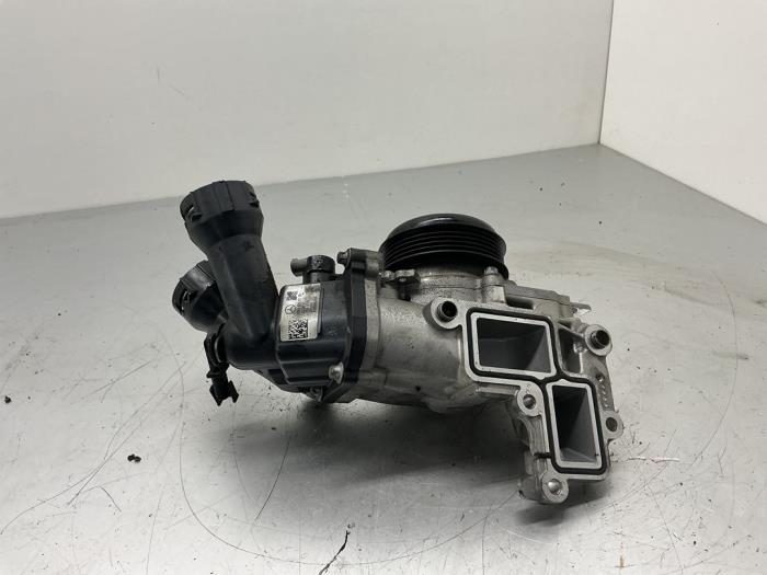 Begagnade Vattenpump Mercedes Sprinter 3,5t (910.0/910.1/907.1/907.2) 319 CDI 2.0 D RWD Pris € 52,50 Marginaltabell erbjuds av Maresia Auto Recycling B.V.