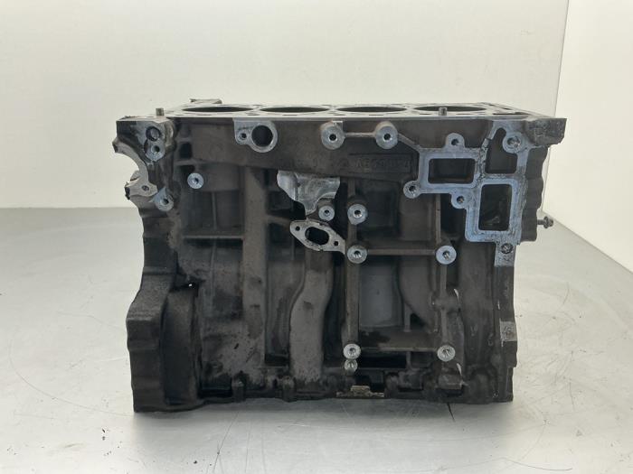 Used Engine crankcase Mercedes Sprinter 3,5t (910.0/910.1/907.1/907.2) 319 CDI 2.0 D RWD Price € 525,00 Margin scheme offered by Maresia Auto Recycling B.V.